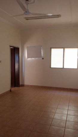Bhd 300/year, 5 Br, Staff Accommedtion In Salmabad Area