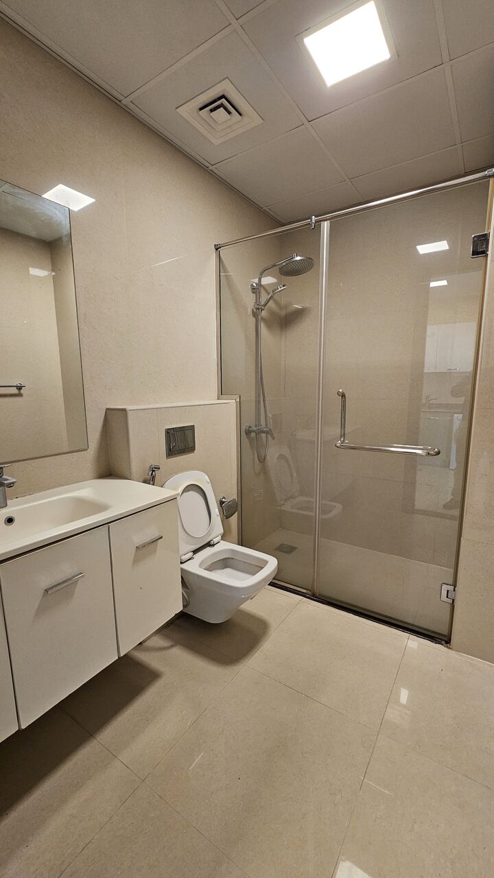 Bhd 230/month, 1 Br, Semi Furnished Spacious Studio 220 Bd, Inclusive Ewa. Burhama(sanabis)benny.39128508